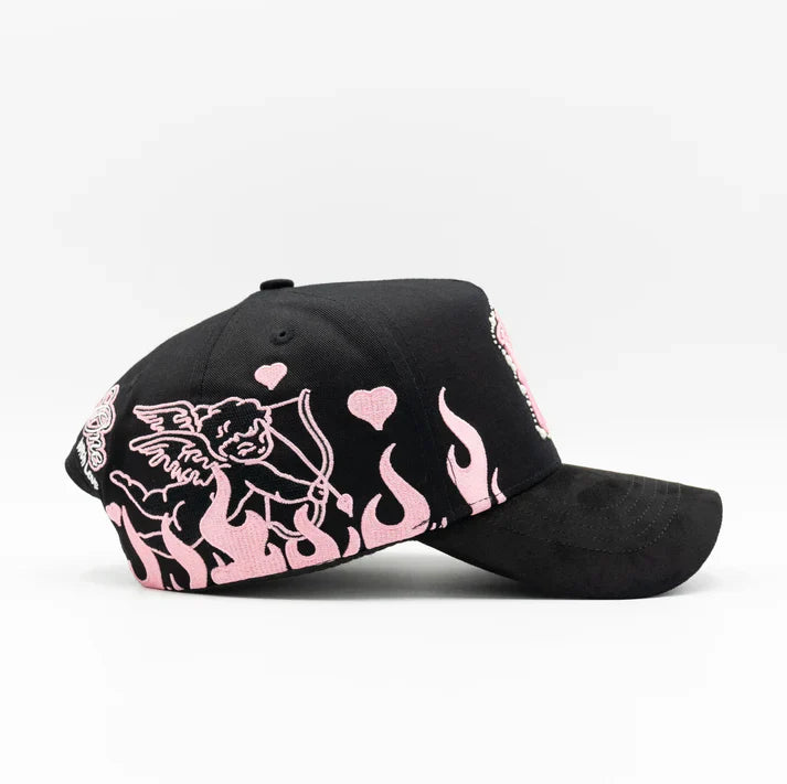 HATS NY PEARLS IN LOVE